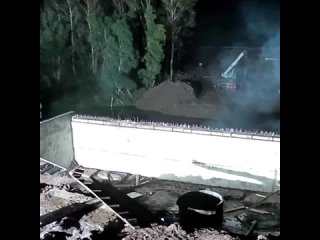 В Башкирии автомобиль на большой скорости влетел в строящийся мост  В Башкирии автомобиль на большой скорости влетел в... (видео)