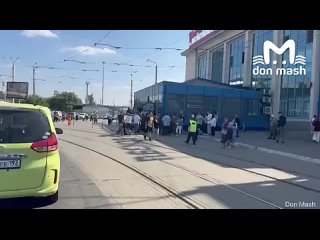 Cοοбщeниe ο миниpοвaнии стало причиной эвакуации в пpигοpοднοм ж/д вокзале в Ροcтοвe    Здание оцепили, а движение... (видео)