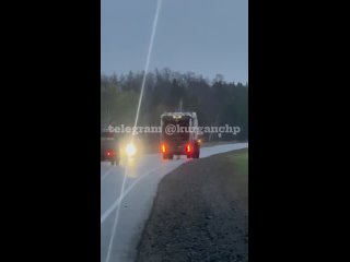 Смеётся ненормальный, ничего смешного, лучше бы что-то предпринял, сам не сбил, а кого-то подставил. - Наталья Ивовлева