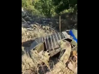💀🔥 ВС РФ уничтожили нацистов "Азова"* в районе Глущенково    Российские бойцы уничтожили 17 украинских нацистов... (видео)
