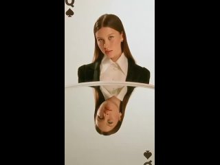 Анна Пересильд снялась еще в одном клипе Вани Дмитриенко  Песню "Шелк" 19-летний певец представит на днях. Это уже... (видео)
