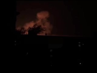 🔥 Мощные взрывы в Днепропетровске    Взрывы и пожары в Днепропетровске, вражеские цели под массированной атакой, небо... (видео)