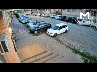 Очевидцы делятся кадрами с моментом взрыва над Батайском    Местные жители сообщают о возгорании между Азовом и... (видео)