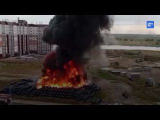 В Кургане дети сожгли пластиковые трубы на 38 миллионов рублей    В Кургане подростки сожгли пластиковые трубы,... (видео)
