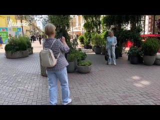 Ключевая ставка, москвичи и Readovka — все смешалось в нашем репортаже-опроснике, бегите смотреть    Readovka вышла на... (видео)
