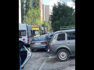 В результате взрыва в Саратове погибли 3 человека — МЧС    На месте ЧП в Саратове находится почти десяток машин... (видео)