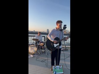 Музыканты на Кремлевской набережной (видео)