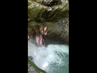 Доброе утро!  📍 Ажек, нижний водопад (видео)