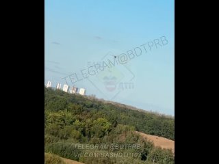 "Охренеть! Е*ный насос!": пожар начался на территории нефтезавода после атаки БПЛА в Уфе  По словам местных жителей,... (видео)