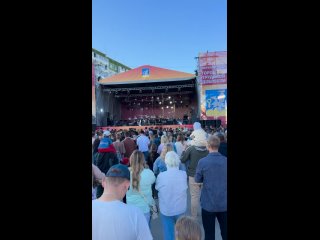 Filatov & Karas выступили на Дне металлурга в Верхней Пышме 🥳 (видео)