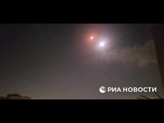 Иран начал новую волну ракетных ударов по Израилю, сообщает ЦАХАЛ. В некоторых районах страны объявлена тревога. ... (видео)