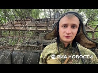 Танк Т-72 Б3М группировки войск "Днепр" уничтожил украинскую ДРГ, состоявшую из вооруженных арбалетами и луками... (видео)
