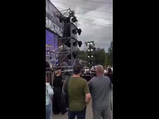 Танцор диско Дмитрий Губерниев снова зажигает🕺  Танец тот же. Но теперь под Кадышеву (видео)