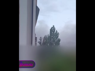 ВСУ атаковали Донецк и Макеевку — загорелась многоэтажка, погиб как минимум один человек    Вечером в Донецке, Енакиево... (видео)