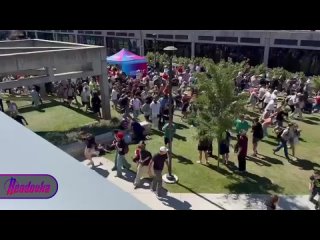 В США совершено покушение на политика-консерватора и противника помощи Украине Чарли Кирка, 18+    Основатель Turning... (видео)