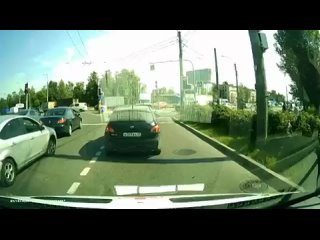Вот что вы начинаете, а. На ишаке так всегда поворачивал, весь аул говорил " Уай, кросаучег !!" - Александр Патраков