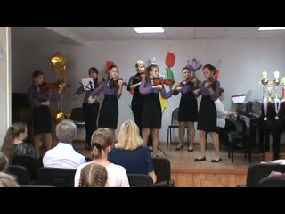 Украинская народная песня “Распрягайте, хлопцы, кони“