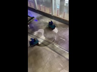 ТЦ Veer mall затопило. Там что-то прорвало и теперь всё в воде. (видео)