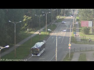В Каменске-Уральском на «зебре» сбили пешехода.    Авария произошла на улице Рябова у медцентра «Диагностика». По... (видео)