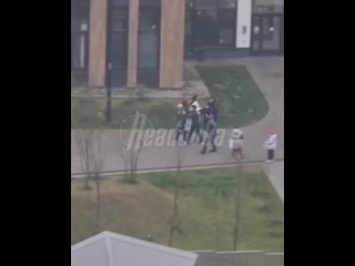 Массовые задержания проходят после драки мигрантов в столичном ЖК    Полиция проводит массовые задержания участников... (видео)