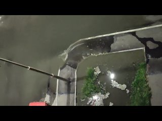 Здравствуйте. Обращаемся к Вам с проблемой постоянного выхода сточных вод из канализационных колодцев вдоль проспекта... (видео)