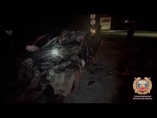 Под Таганрогом случилась страшная авария со смертельным исходом.   На трассе «Новороссия» в Неклиновском районе... (видео)
