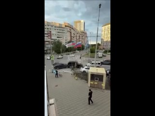 В Екатеринбурге задержали сына главы азербайджанской диаспоры Урала. Об этом сообщил глава ФРБК Виталий Бородин.  Речь... (видео)