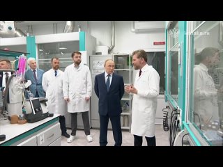 🔩 Владимир Путин посетил лабораторный комплекс научно-технологического университета «Сириус».  Объект был открыт в... (видео)