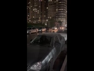 Жители ЖК «Красный Аксай» жалуются, что из их комплекса уже несколько дней в реку Дон сливаются канализационные стоки. ... (видео)
