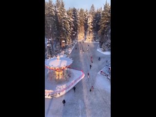 Каток в «Охта Парке» заработает с 1 ноября  На нём будут ледовые дорожки со световыми инсталляциями. (видео)