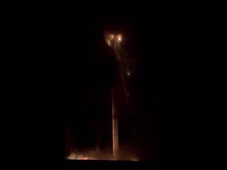 🔥 Момент уничтожения ветрогенераторов в Краматорске    Дроны атакуют ветроэлектростанции в районе Краматорска    Удары... (видео)