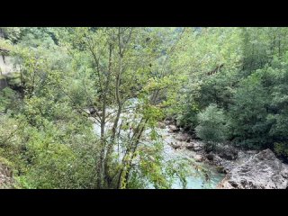 14.10.2025. Слияние двух рек Юпшара 💚Гега  Ежедневно групповые и индивидуальные экскурсии.  Маршрут экскурсии: - город... (видео)