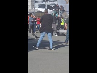 На Центральной площади прошел турнир "Самый сильный человек". (видео)