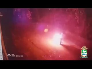 В Далматово судимый мужчина кидался коктейлями Молотова в здание полиции    В Далматово сотрудники полиции и ФСБ... (видео)