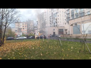На Финляндском у дома 1 сгорел автомобиль (видео)