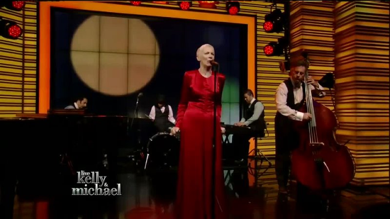 Annie Lennox - «Summertime» (Live @ Live! with Kelly and Michael 2014)
