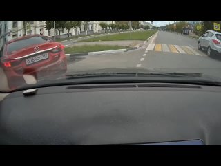 Что за прием такой "бросать руль"????? Обычное торможение резина по асфальту  явно эфективнее чем скользить на жопе и... - Виктор Боталов