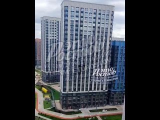 В жилом комплексе «Левобережье» произошел взрыв в квартире.  Там начался пожар, обломки разбросало по двору, а также... (видео)