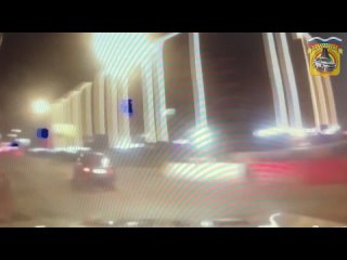 В Кургане развернулась погоня со стрельбой за 17-летним пьяным водителем  Ночью на улице Фарафонова инспекторы ГАИ... (видео)
