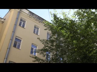 У 86-летнего жителя коммуналки в доме №51 на Гороховой улице днем 1 сентября сосед стащил Венгальскую икону XIX века.... (видео)