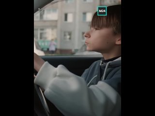 Даниил Яндуков — 20-летний парень с внешностью 10-летнего ребёнка.  Парень живёт обычной взрослой жизнью: работает... (видео)