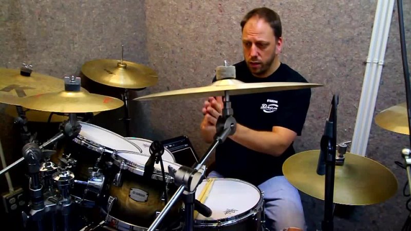Steve Holmes- 32nd note phrasing using paradidle combinations