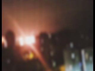 🔥 Мощные прилёты в Киеве  По предварительным данным, под удар попали объекты энергетической инфраструктуры.... (видео)