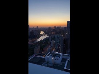 Тёплый закат над Москвой  Видео: 9th.eye (видео)