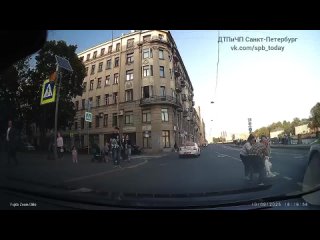 Какой-то совсем слепошарый. - Артем Стародубцев