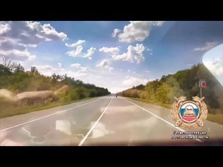 В Аксайском районе произошло смертельное ДТП с участием мотоцикла и грузовой «Газели».   По предварительным данным,... (видео)