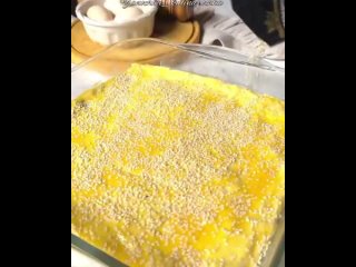 Французский пирог с начинкой 😍    Ингредиенты:  • сливочное масло - 200 гр  • мука - 2 стакана  • сметана - 6 ст. л  •... (видео)