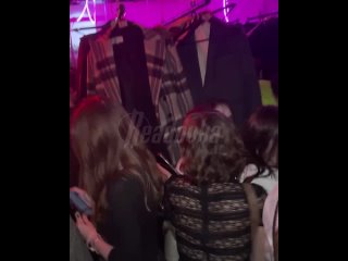 Массовая давка произошла на тусовке в честь Хеллоуина в Москве    Московский бар «Ровесник», носящий не самую хорошую... (видео)