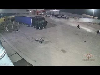 В Новосибирске задержали группу, похищавшую авто под видом перевозки   В Новосибирской области задержана преступная... (видео)