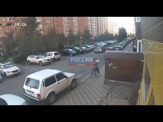 Заступиться за девушку нельзя пройти мимо? Запятую поставьте сами 🤔  На прошлой неделе в Краснодаре пьяный приезжий с... (видео)